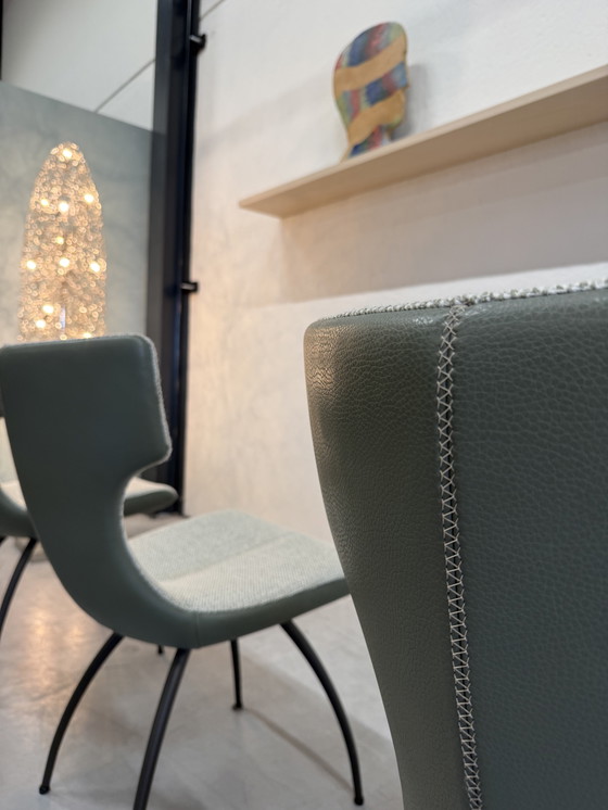 Image 1 of 4 sillas de comedor Leolux Callas, tela Safire Senso Olivine