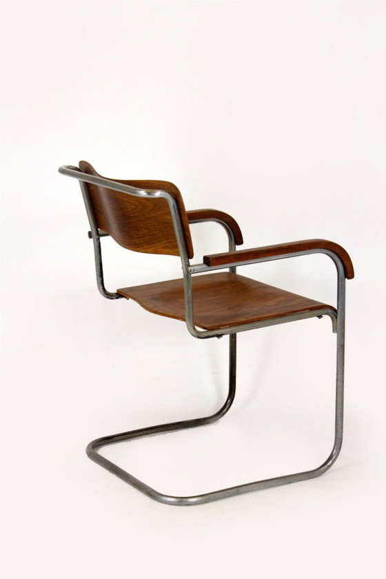 Image 1 of Sedia a sbalzo Bauhaus B34 restaurata, in compensato e cromo, disegnata da Marcel Breuer, primi anni '30.