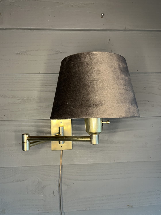 Image 1 of Lampe murale pivotante Vintage Golden Solid Brass Hollywood Regency