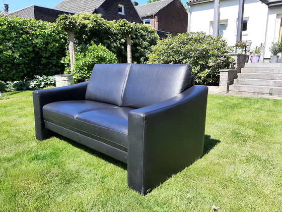 Image 1 of Sofá de dos plazas de cuero negro ("Gepade")
