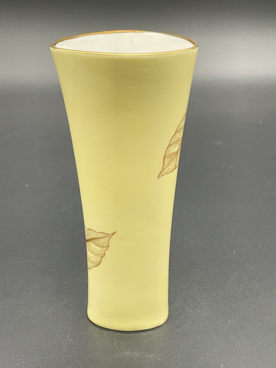 Weimar Porzellan Vaas 576 – Geel met Gouden Decor, vintage – Vazen, Porcelain (photo 2 of 6)
