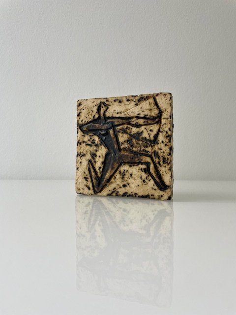 Vintage ceramic tile with primitive archer - 10x10cm