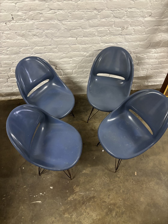 Image 1 of 4 Chaises de Miroslav Navratil Vertex