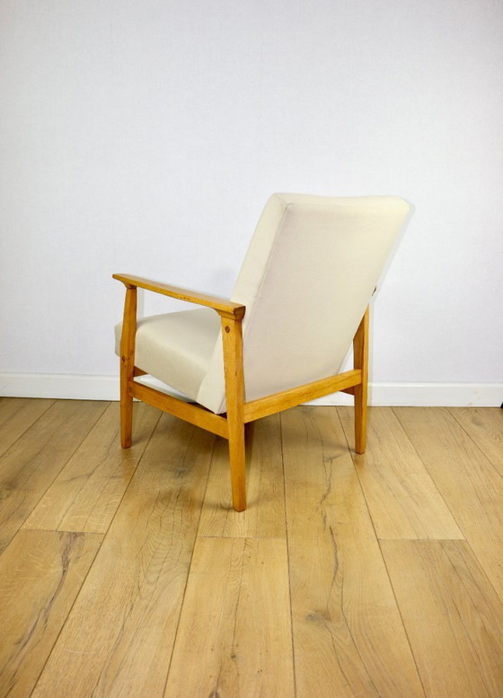 Image 1 of Classic armchair Vintage 70s beige - Jade series