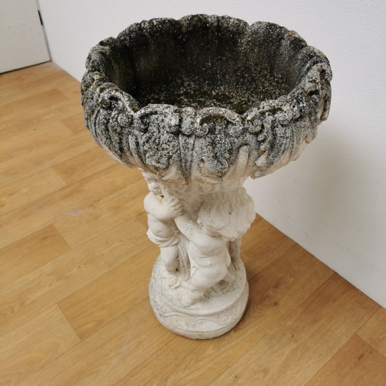 Image 1 of Caja de flores de jarrón de jardín de piedra antigua, jardinera de hormigón