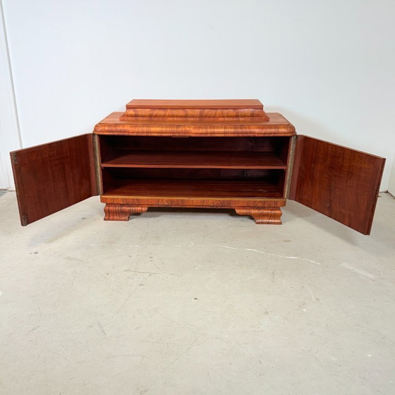 Image 1 of Armario antiguo de nogal estilo Art Déco