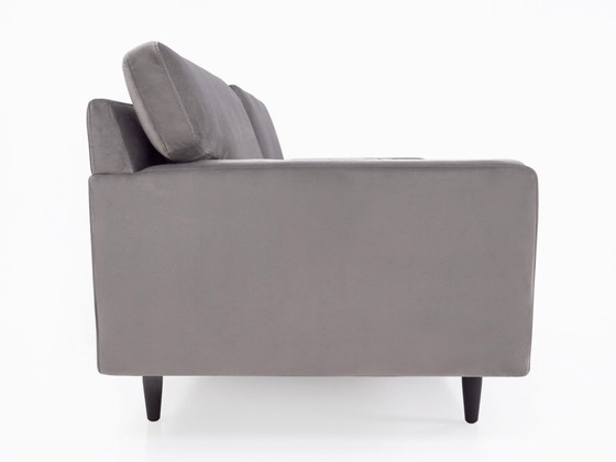 Image 1 of Divano HELSINKI in velluto grigio, design scandinavo