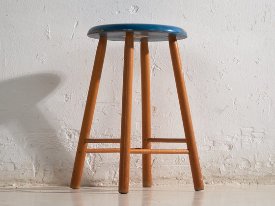 Taburete de madera antiguo con asiento redondo – Europa Central, circa 1950 – Vintage (photo 16 of 40)
