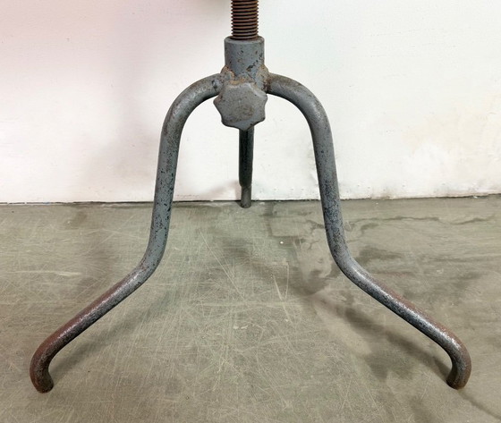 Image 1 of Silla giratoria de fábrica industrial, década de 1950