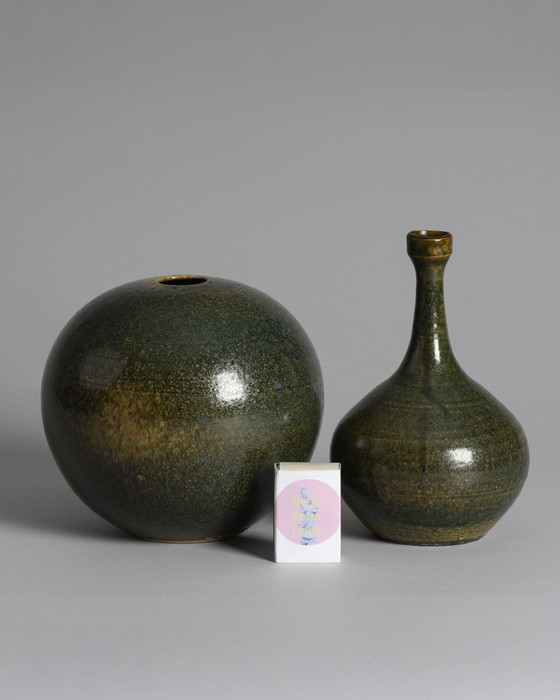 Image 1 of Paire de vases en céramique de Mathies Schwarze - Terre cuite émaillée verte, Allemagne