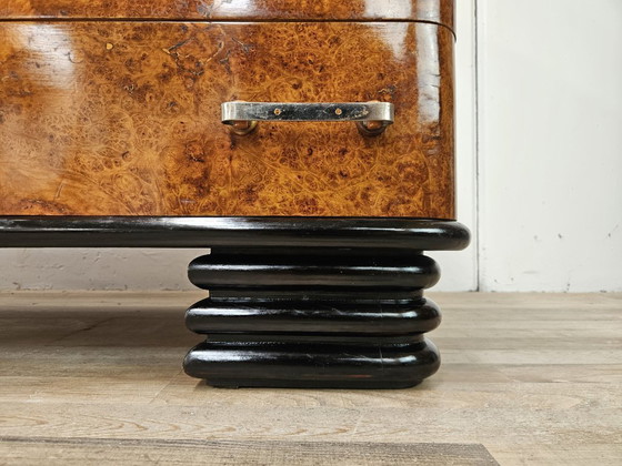 Image 1 of Buffet Art Déco des années 1950 en racine de bruyère et bois laqué, avec plateau en verre