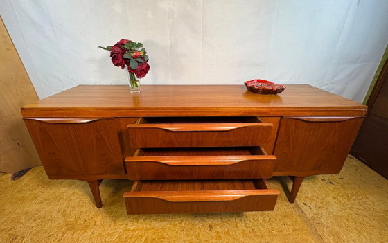 Prachtig Vintage Elliots Of Newbury Teak Dressoir | 1960 | Scandinavian Design Een fantastisch Mid-Century (photo 2 of 9)
