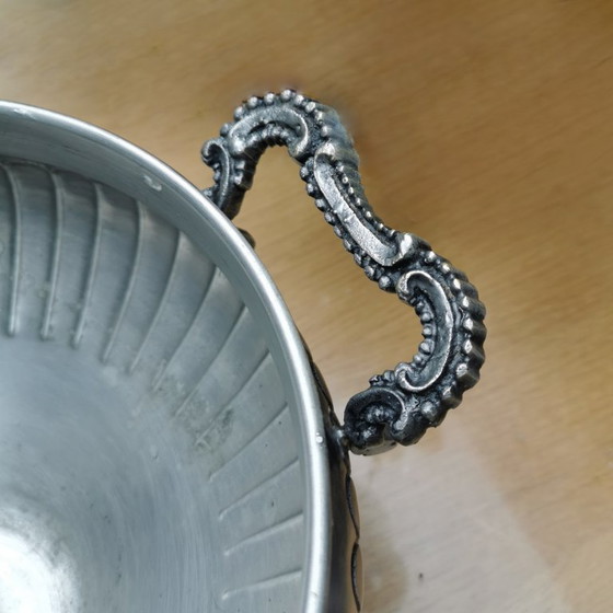 Image 1 of Antike Suppenterrine mit Tablett