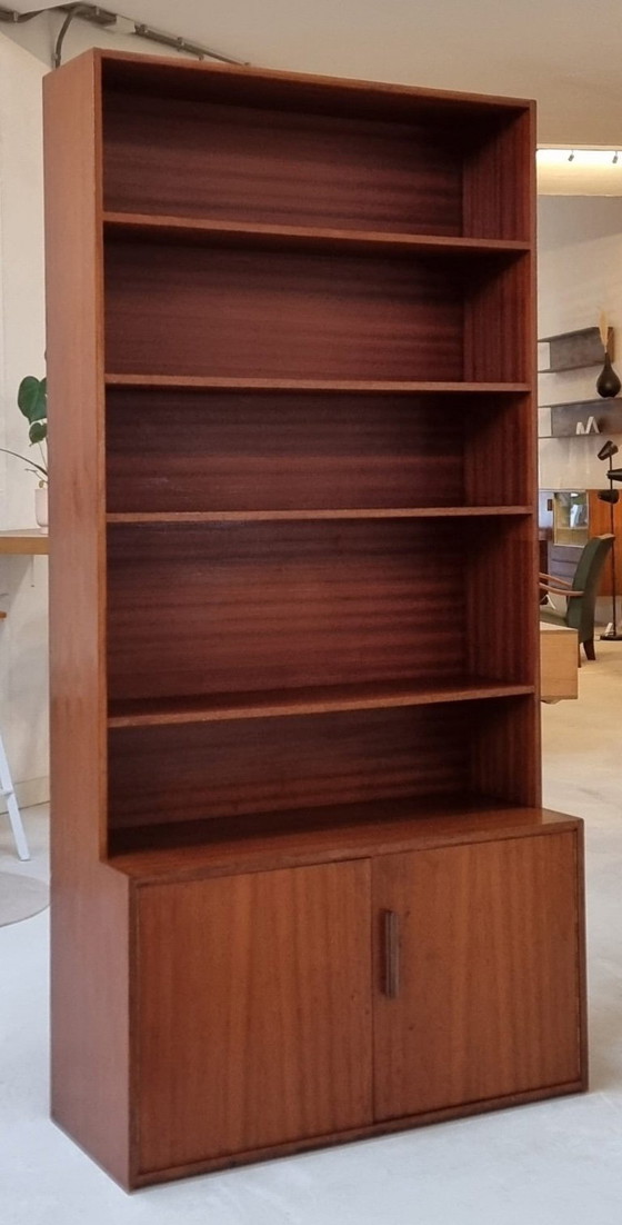 Image 1 of Bibliothèque du milieu du siècle