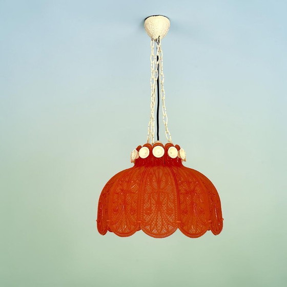 Lampadario a sospensione in acrilico rosso stile rustico con effetto pizzo, Ucraina, anni '70 (photo 4 of 19)