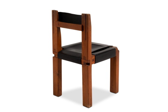 Image 1 of Pierre Chapo. Set aus 8 „S11“-Stühlen aus Ulme und Leder. 1960er-70er Jahre.