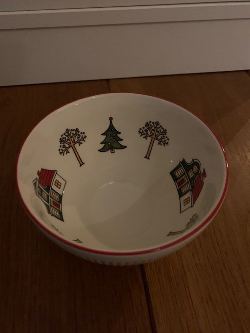 Christmas tableware, Wedgewood