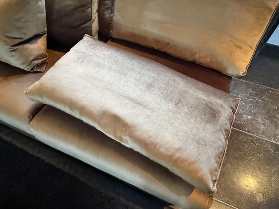 Image 1 of Canapé d'angle familial doré De Toren