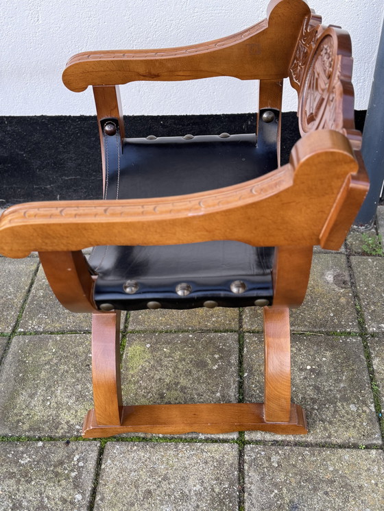 Image 1 of Sedia vintage in stile rinascimentale Savonarola