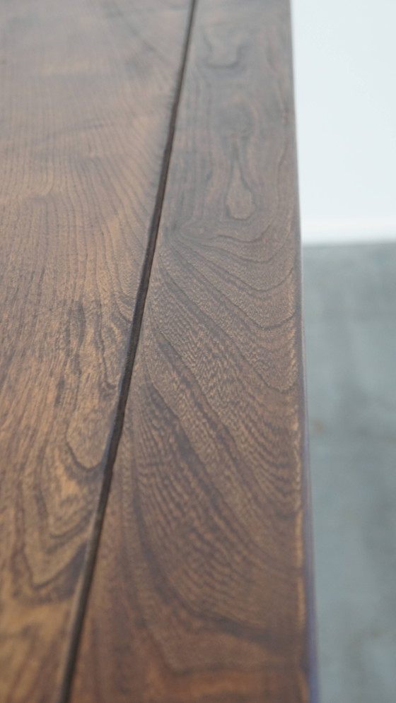 Image 1 of English antique extendable dining table