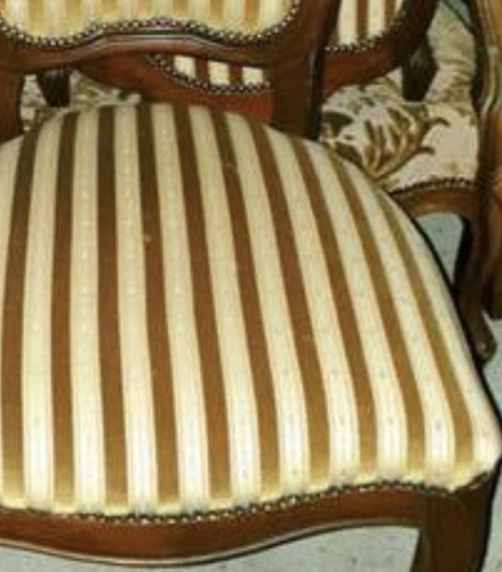 Image 1 of 4 note classiche eetkamer stoelen 