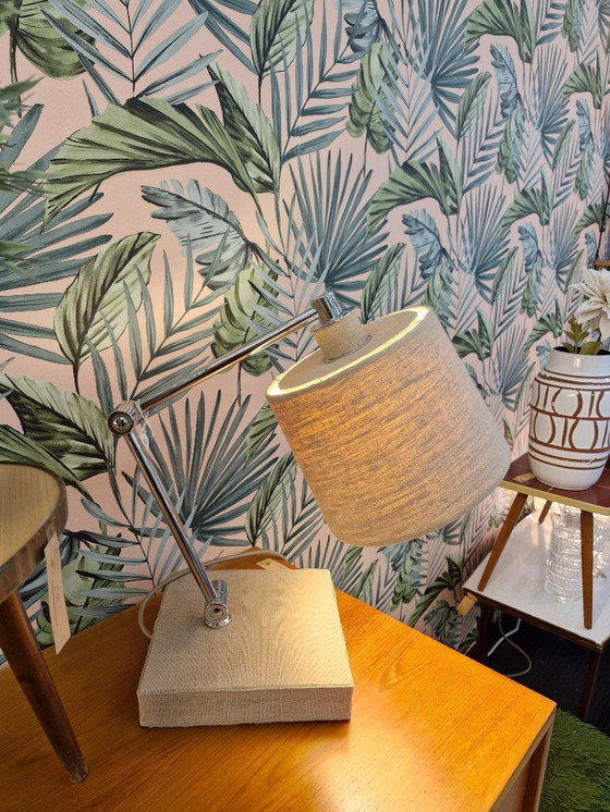 Image 1 of Lampe de bureau vintage chromée/beige années 70