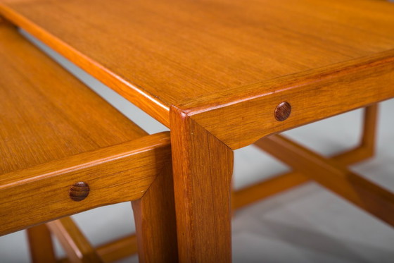 Image 1 of Mesas nido escandinavas de teca de mediados de siglo, 1960, set de 3