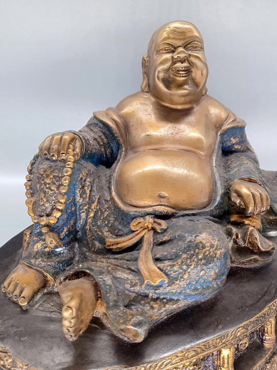Image 1 of Statue de Bouddha en bronze d'Asie allonge sur son trône
