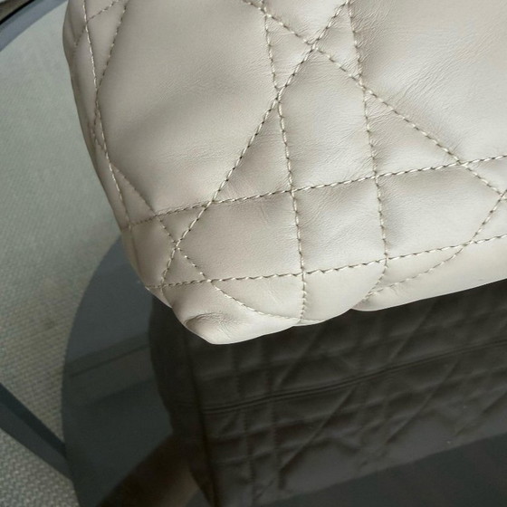 Image 1 of BORSA TOTE MEDIA DIOR TOUJOURS MACROCANNAGE IN VITELLO TRAPUNTATO
