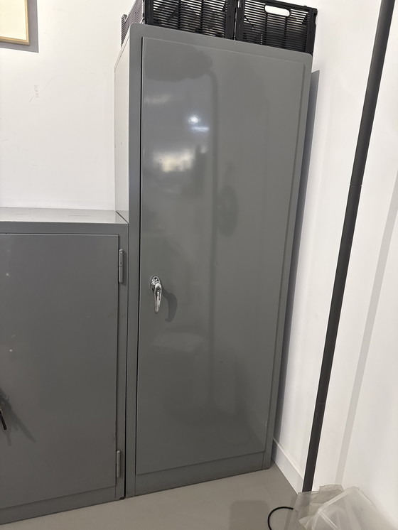 Image 1 of Gispen Stijl Kast