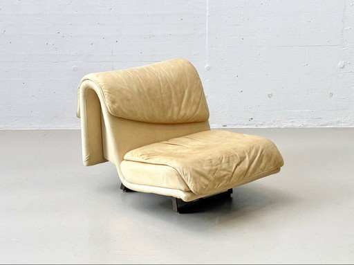 Lounch Chair en cuir avec une belle silhouette de de Sede, années 80