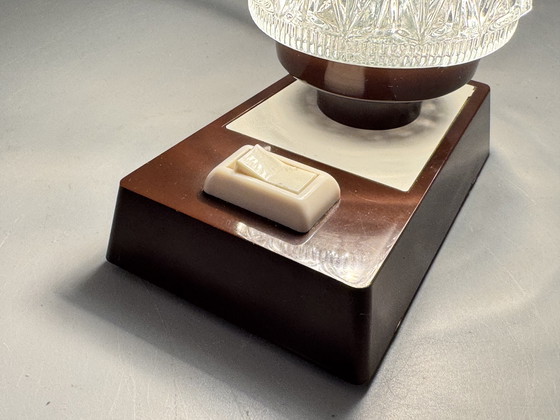 Image 1 of Vintage tafellamp met glazen kap (jaren ’70 stijl)