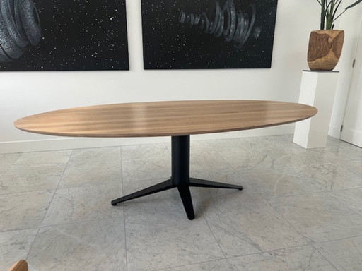 Table de salle à manger Bert Plantagie Sculpter ovale
