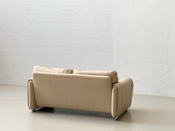 Image 1 of Vintage beige leren tweezitsbank, Zwitserland, jaren 80