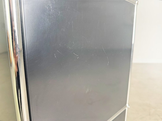 Image 1 of Credenza originale USM Haller 2x3 con cassetti e ripiano, colore nero.
