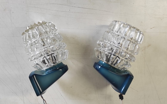 Image 1 of Apliques de pared de cristal azul y plástico - década de 1970