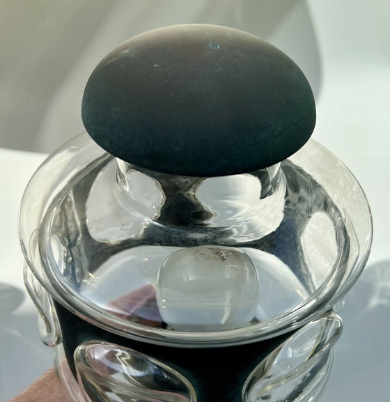 Image 1 of Esclusiva applique di metà secolo in ottone e vetro (ca. anni '70)