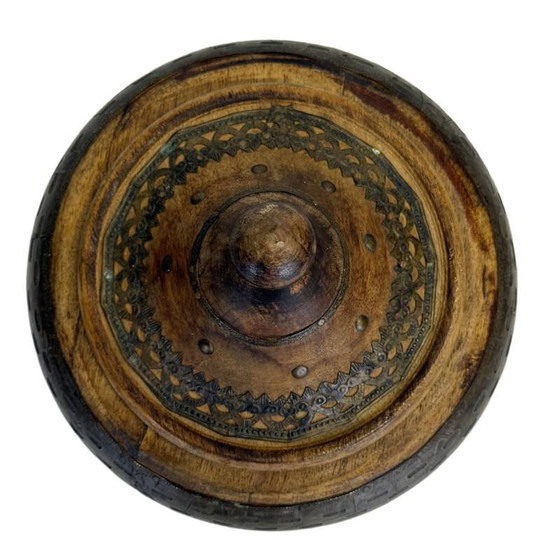 Decoratieve houten pot met deksel – Marokkaanse stijl – Schalen, Wood, Metal, Modern (photo 5 of 5)