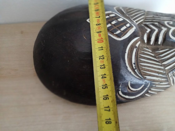 Image 1 of Bijzonder Wit Geschilderd Inheems Wandmasker