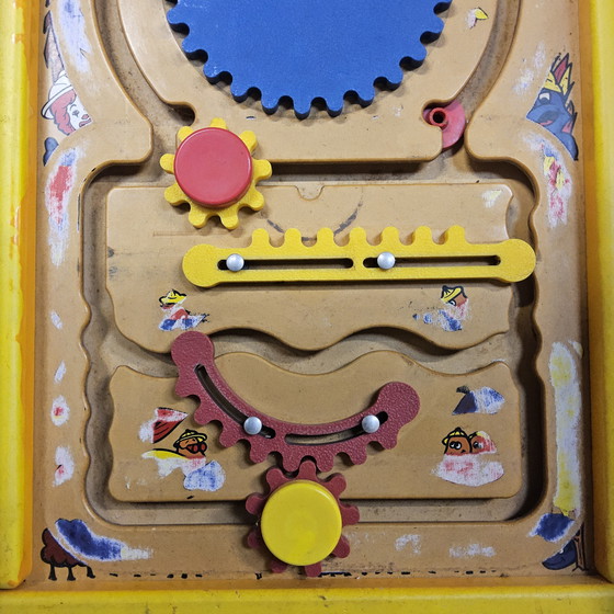 Image 1 of Pannello da parete in legno vintage con gioco McDonald's e specchio ridente