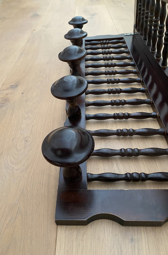 Image 1 of Appendiabiti vintage in legno con mensola a muro, prodotto in Francia.