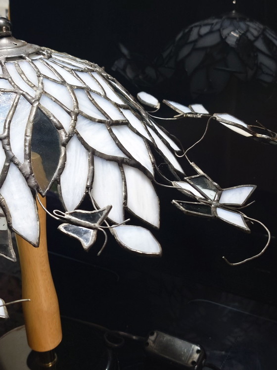 Lámpara mariposas 🦋, Migueline, Lámparas de mesa, Metal, Vidrio, Beige (foto 14 de 15)