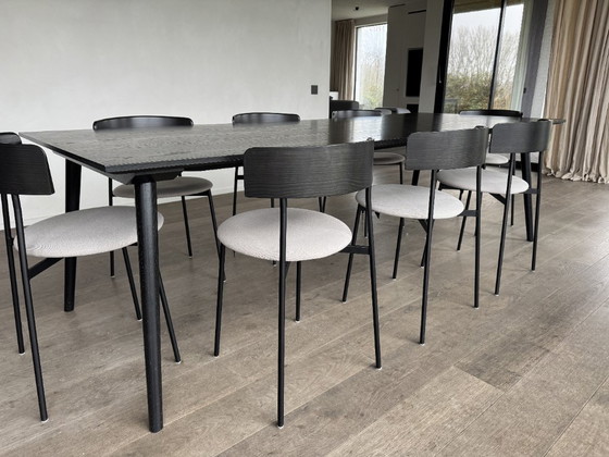 Image 1 of Chaise FEST Friday 8 x Olbia 181, structure et dossier noirs