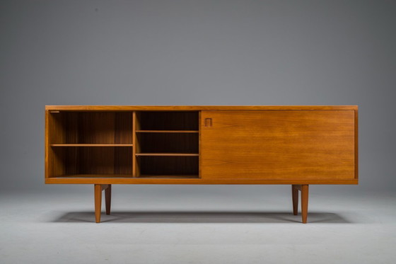 Image 1 of Buffet vintage modèle n° 20 par Niels O. Møller pour J.L. Møllers, 1960s