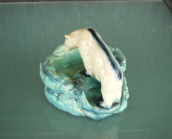 Image 1 of Bol Art Déco en forme d'ours polaire de Ditmar Urbach, sculpture en céramique tchécoslovaque des années 1930