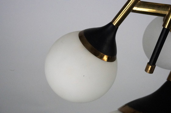 Image 1 of Rara lámpara Stilnovo de los años 50 con globos de cristal opalino. Italia