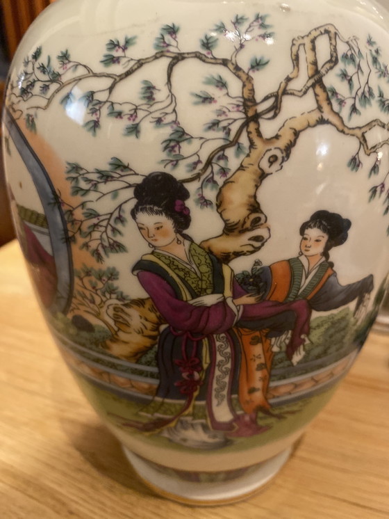 Image 1 of Chinese vaas naar de grote vaas