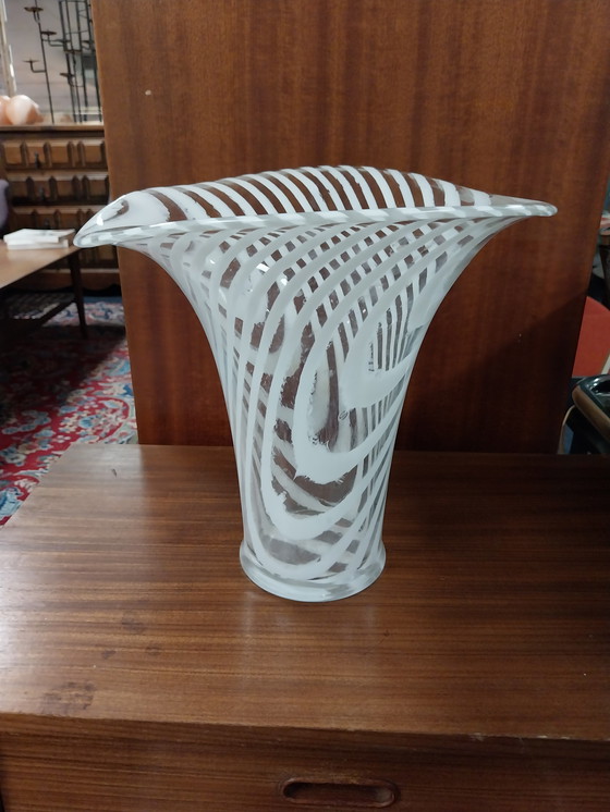 Image 1 of 1 x vase en forme de tourbillon de Peill et Putzler 1980