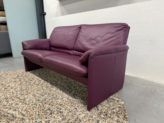 Image 1 of Leolux Bora Beta Sofa 2.5 Seater Purple Leather