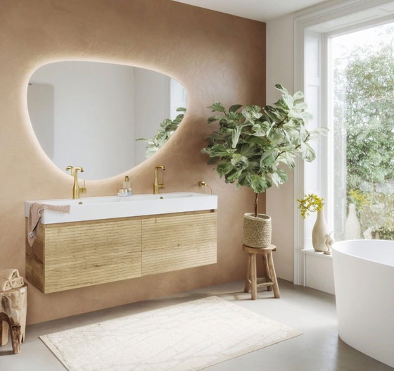 Image 1 of Miroir de salle de bain design Primabad, forme organique, 140 x 93 cm